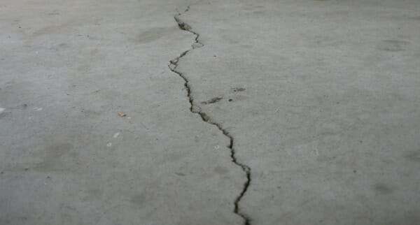 garage floor cracks