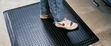 anti-fatigue garage floor mat
