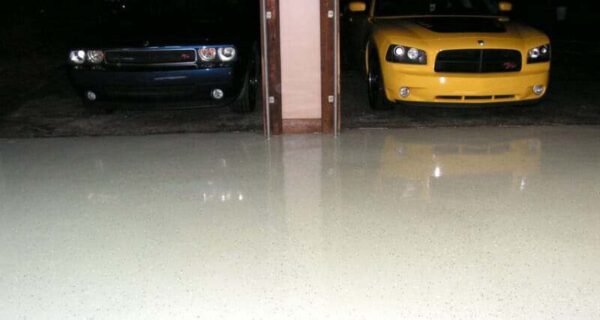 RockSolid polycuramine garage floor coating
