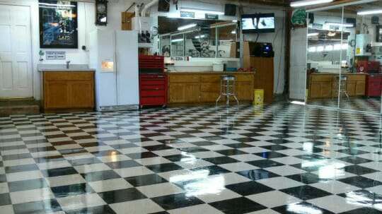 Vct Garage Floor, Do You Wax Tile Floors