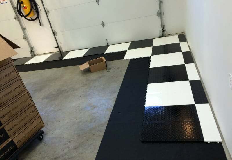 Snap-Carpet® - RaceDeck Garage Floors