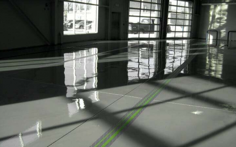 Grey garage floor epoxy coating