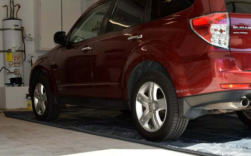 winter-containment-garage-floor-mat