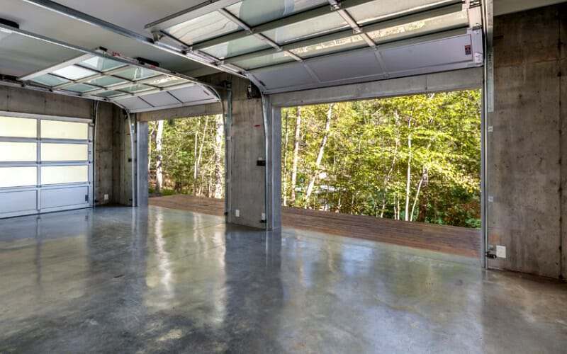 polished-concrete-garage-floor